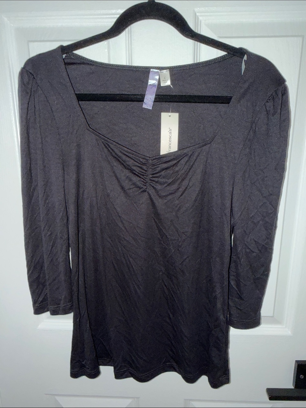 Francesca's Collections Black Ruched V-Neck 3/4 Sleeve Top